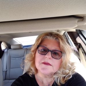 Meet your Posher, Lydia